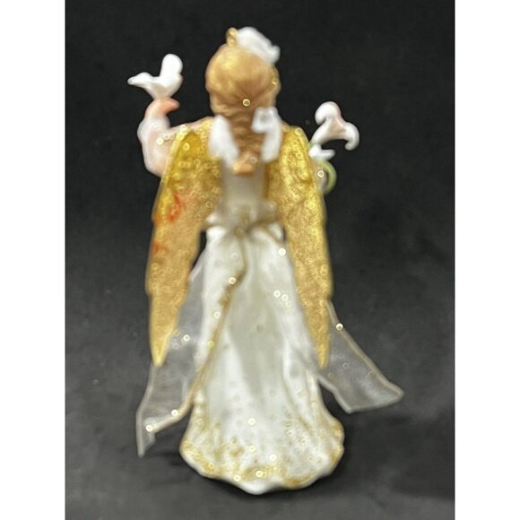 2018 Hallmark Christmas Ornament PEACE 1st in the Christmas Angels Series HM11 - Picture 4 of 7